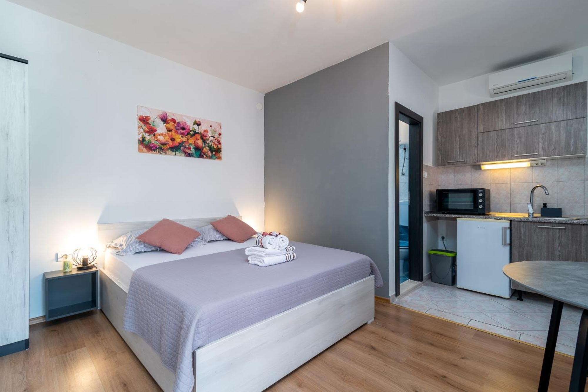 Studio Apartment Coce Trogir Eksteriør billede
