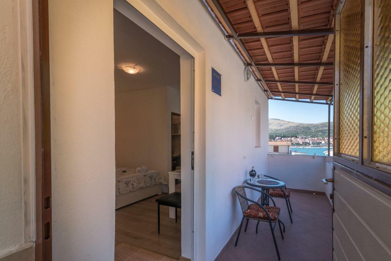Studio Apartment Coce Trogir Eksteriør billede